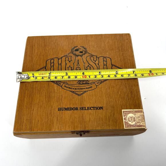 Vintage OCASO Carved Wood Cigar Box - Picture 6 of 8